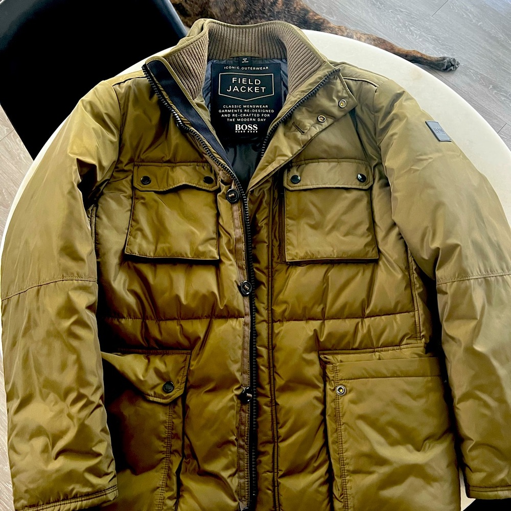 NEVER WORN - Hugo Boss puffer field jacket - army green